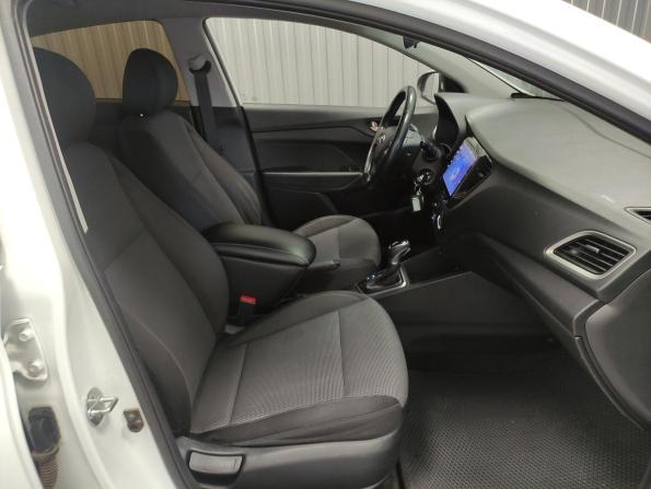 Hyundai Solaris II с пробегом 2018 года, цена 1 398 000 рублей, 138073 км, седан, Автокод Объявления