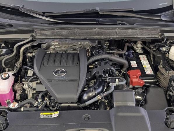 Lexus RX V с пробегом 2023 года, цена 7 200 000 рублей, 59058 км, внедорожник, Автокод Объявления
