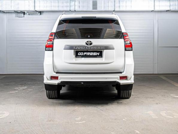 Toyota Land Cruiser Prado 150 Series Рестайлинг 3 с пробегом 2023 года, цена 7 889 000 рублей, 15958 км, внедорожник, Автокод Объявления