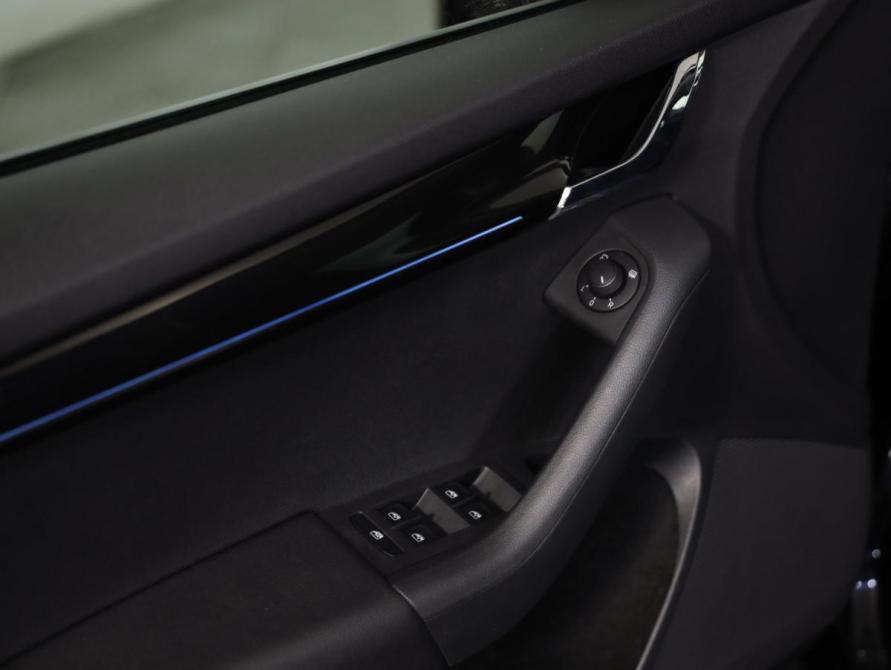 Skoda Octavia III (A7) Рестайлинг Санкт-Петербург  - изображение 18