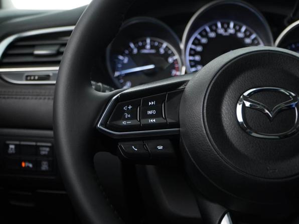 Mazda 6 III (GJ) Рестайлинг с пробегом 2017 года, цена 2 072 444 рубля, 160679 км, седан, Автокод Объявления
