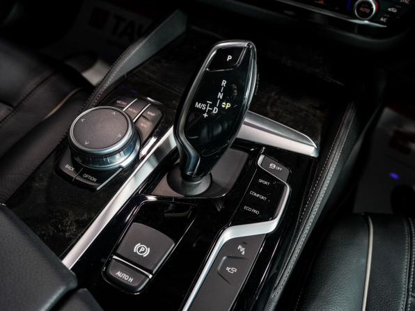 BMW 5 серии VII (G30/G31/G38) с пробегом 2017 года, цена 3 320 000 рублей, 58244 км, седан, Автокод Объявления