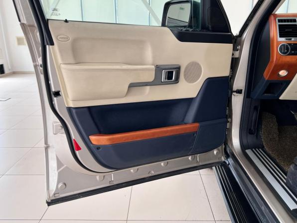 Land Rover Range Rover III с пробегом 2003 года, цена 1 020 000 рублей, 239511 км, внедорожник, Автокод Объявления