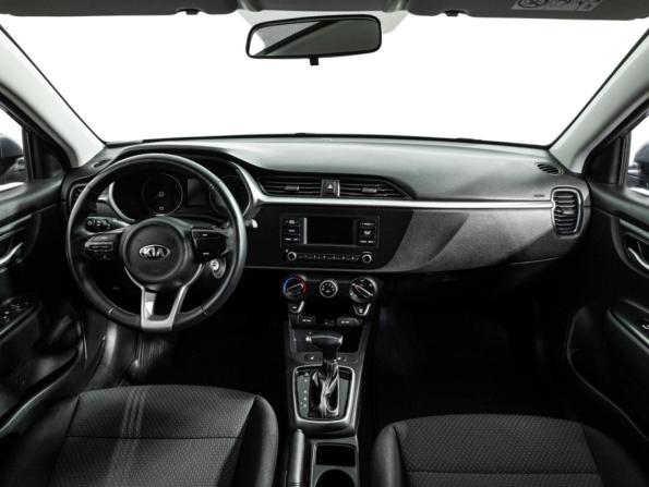 Kia Rio IV Рестайлинг с пробегом 2020 года, цена 1 699 777 рублей, 65320 км, хэтчбек, Автокод Объявления