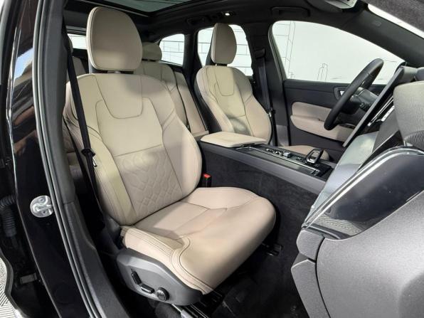 Новый Volvo XC60 II Рестайлинг 2 2025 года, цена 6 350 000 рублей, внедорожник, Автокод Объявления