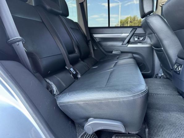 Mitsubishi Pajero IV Рестайлинг 2 с пробегом 2015 года, цена 2 577 000 рублей, 154586 км, внедорожник, Автокод Объявления