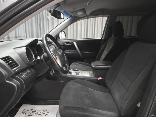 Toyota Highlander II (XU40) Рестайлинг с пробегом 2013 года, цена 1 980 000 рублей, 273000 км, внедорожник, Автокод Объявления