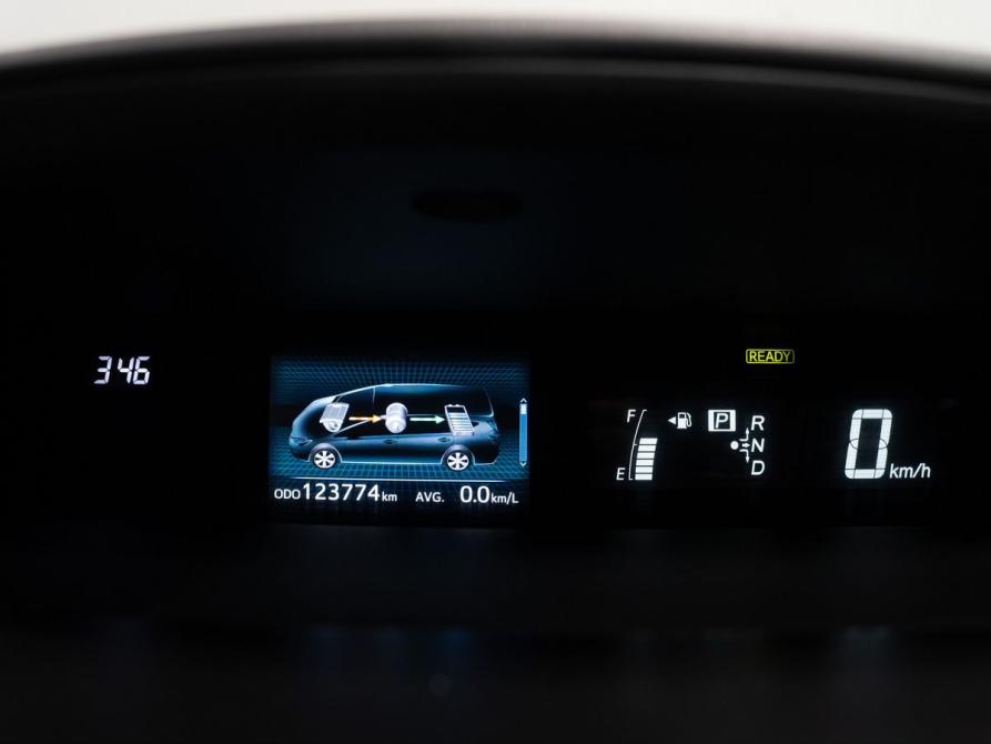 Toyota Prius Alpha I (ZVW40/41) Рестайлинг Чита  - изображение 10