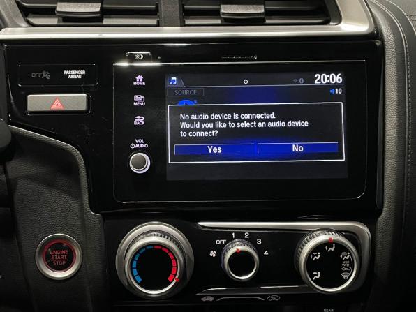 Honda Fit III Рестайлинг с пробегом 2019 года, цена 1 360 000 рублей, 72050 км, хэтчбек, Автокод Объявления