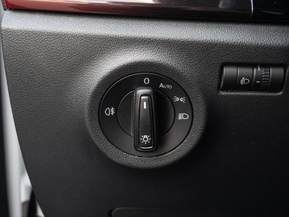 Volkswagen Polo VI с пробегом 2021 года, цена 1 595 000 рублей, 124189 км, лифтбек, Автокод Объявления