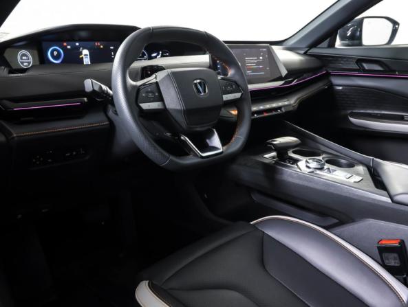 Changan UNI-V I с пробегом 2024 года, цена 2 274 000 рублей, 12200 км, лифтбек, Автокод Объявления