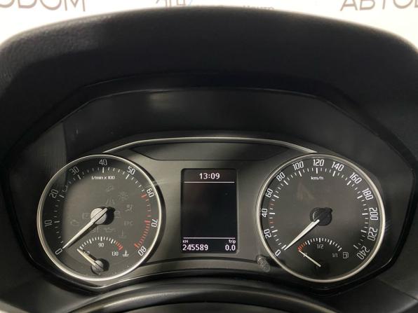 Skoda Octavia II (A5) Рестайлинг с пробегом 2013 года, цена 725 000 рублей, 245587 км, лифтбек, Автокод Объявления