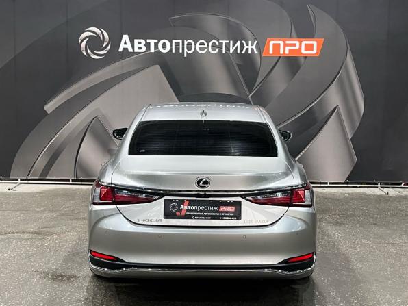 Lexus ES VII с пробегом 2018 года, цена 2 940 000 рублей, 152000 км, седан, Автокод Объявления