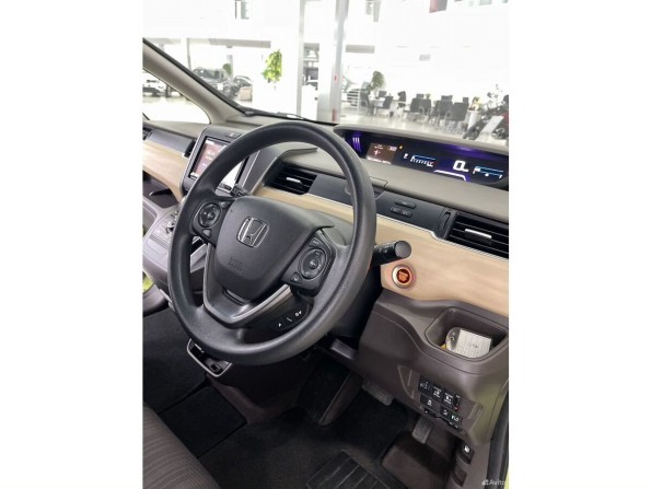 Honda Freed II с пробегом 2017 года, цена 1 575 000 рублей, 82519 км, компактвэн, Автокод Объявления