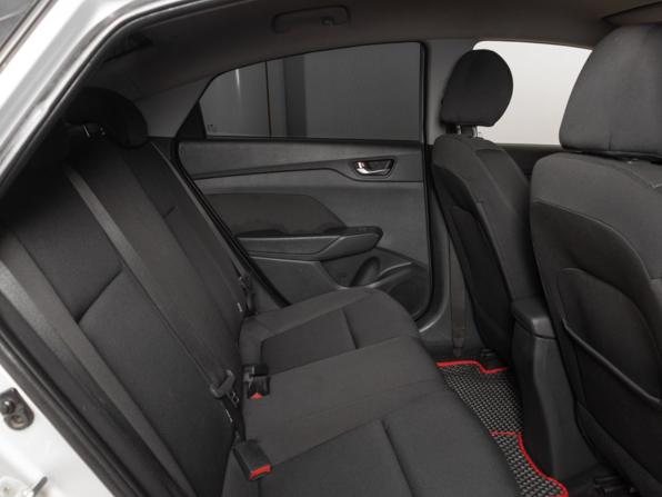 Hyundai Solaris II с пробегом 2018 года, цена 1 175 000 рублей, 176044 км, седан, Автокод Объявления