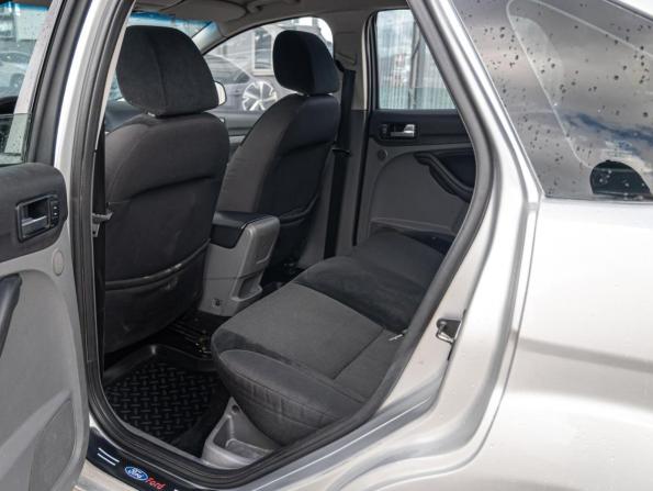 Ford Focus II Рестайлинг с пробегом 2008 года, цена 699 000 рублей, 334095 км, седан, Автокод Объявления