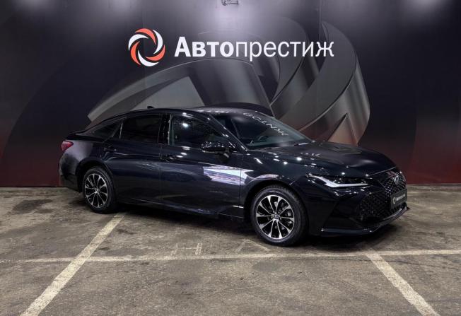 Toyota Avalon V с пробегом 2022 года, цена 3 650 000 рублей, 8472 км, седан, Автокод Объявления