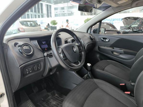 Renault Kaptur I с пробегом 2019 года, цена 1 350 000 рублей, 131323 км, внедорожник, Автокод Объявления