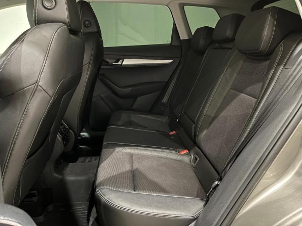 Skoda Karoq I с пробегом 2021 года, цена 2 420 000 рублей, 134017 км, внедорожник, Автокод Объявления