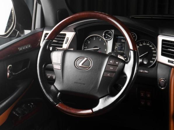 Lexus LX III Рестайлинг с пробегом 2015 года, цена 6 149 000 рублей, 136369 км, внедорожник, Автокод Объявления