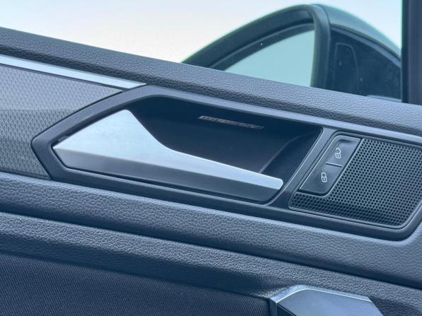 Volkswagen Tiguan II с пробегом 2019 года, цена 3 100 000 рублей, 93704 км, внедорожник, Автокод Объявления