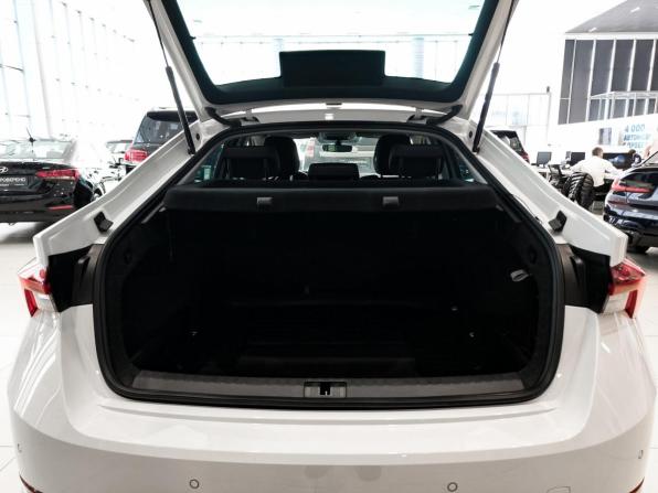 Skoda Octavia IV (A8) с пробегом 2021 года, цена 2 650 000 рублей, 57945 км, лифтбек, Автокод Объявления