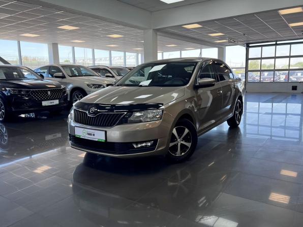 Skoda Rapid I Рестайлинг с пробегом 2019 года, цена 1 395 000 рублей, 54098 км, лифтбек, Автокод Объявления
