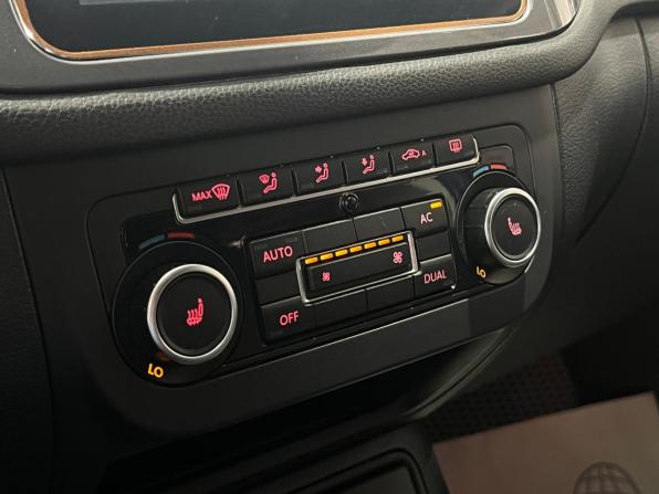 Volkswagen Tiguan I Рестайлинг с пробегом 2012 года, цена 1 300 000 рублей, 133960 км, внедорожник, Автокод Объявления