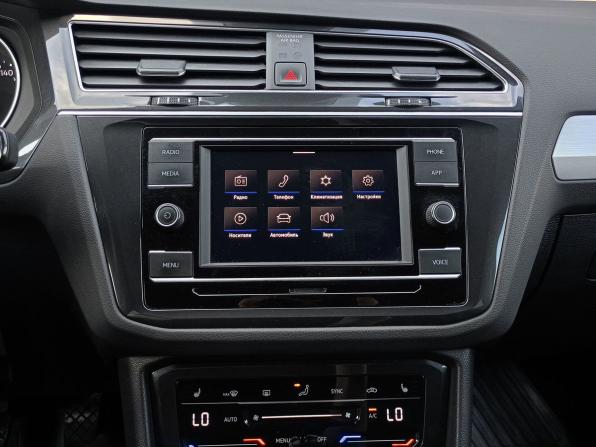 Volkswagen Tiguan II Рестайлинг с пробегом 2021 года, цена 2 444 500 рублей, 83691 км, внедорожник, Автокод Объявления