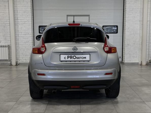 Nissan Juke I с пробегом 2012 года, цена 950 000 рублей, 231320 км, внедорожник, Автокод Объявления