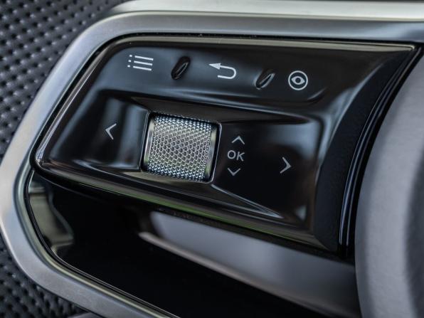 Hongqi HS7 II с пробегом 2025 года, цена 5 590 000 рублей, 4 км, внедорожник, Автокод Объявления