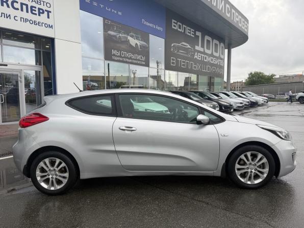 Kia Ceed II с пробегом 2013 года, цена 1 035 000 рублей, 136741 км, хэтчбек, Автокод Объявления
