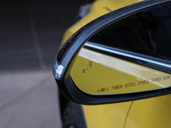 Kia Stonic I с пробегом 2018 года, цена 1 620 000 рублей, 100000 км, внедорожник, Автокод Объявления
