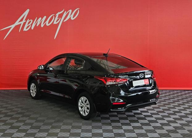 Hyundai Solaris II с пробегом 2017 года, цена 1 165 000 рублей, 131298 км, седан, Автокод Объявления
