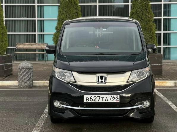 Honda Stepwgn V с пробегом 2016 года, цена 1 950 000 рублей, 132347 км, минивэн, Автокод Объявления