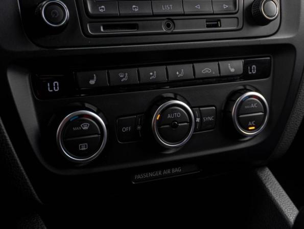 Volkswagen Jetta VI с пробегом 2013 года, цена 899 000 рублей, 257369 км, седан, Автокод Объявления