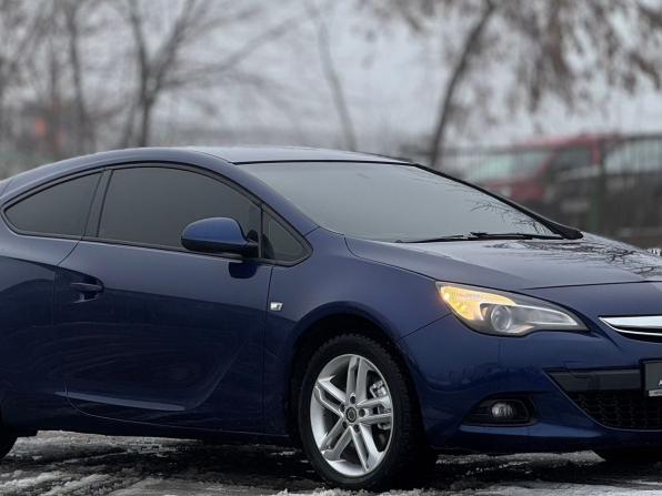 Opel Astra J Рестайлинг с пробегом 2014 года, цена 749 000 рублей, 162800 км, хэтчбек, Автокод Объявления