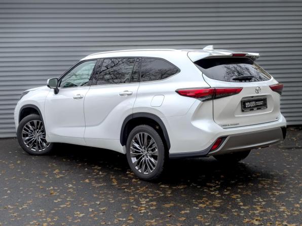 Toyota Highlander IV (XU70) с пробегом 2025 года, цена 5 200 000 рублей, 10252 км, внедорожник, Автокод Объявления