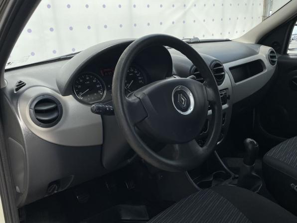 Renault Logan I Рестайлинг с пробегом 2012 года, цена 685 000 рублей, 129862 км, седан, Автокод Объявления