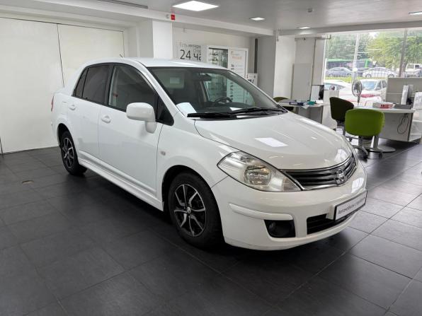 Nissan Tiida I Рестайлинг с пробегом 2013 года, цена 644 000 рублей, 212000 км, седан, Автокод Объявления