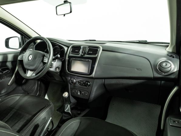 Renault Sandero II с пробегом 2015 года, цена 499 585 рублей, 278075 км, хэтчбек, Автокод Объявления