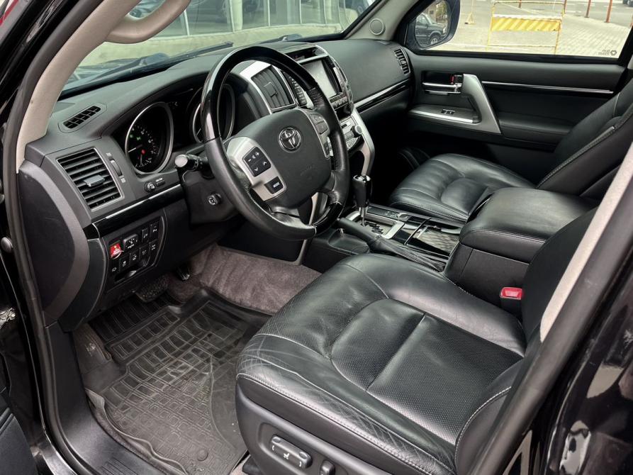 Toyota Land Cruiser 200 Series Рестайлинг 1 Ростов-на-Дону  - изображение 10