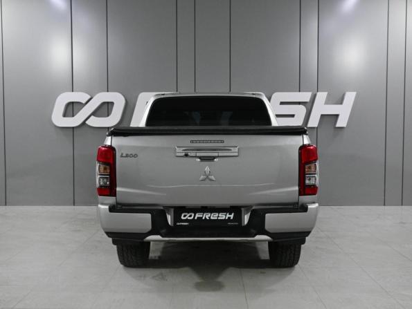 Mitsubishi L200 V Рестайлинг с пробегом 2020 года, цена 3 369 000 рублей, 116421 км, offers.body_type.unknown, Автокод Объявления