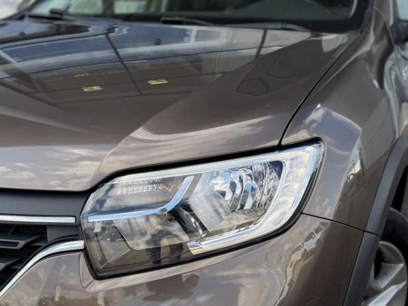 Renault Sandero II Рестайлинг с пробегом 2020 года, цена 1 435 000 рублей, 18416 км, хэтчбек, Автокод Объявления
