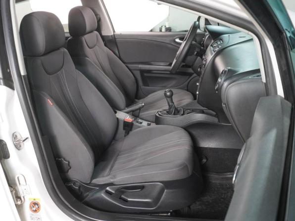 SEAT Leon II Рестайлинг с пробегом 2012 года, цена 499 000 рублей, 178373 км, хэтчбек, Автокод Объявления