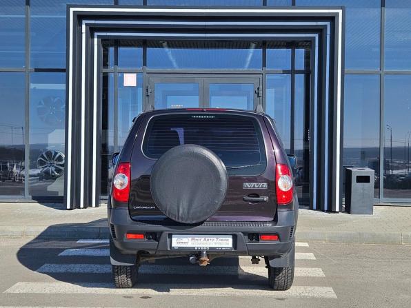 Chevrolet Niva I Рестайлинг с пробегом 2017 года, цена 678 000 рублей, 56304 км, внедорожник, Автокод Объявления