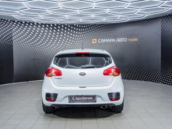 Kia Ceed II Рестайлинг с пробегом 2016 года, цена 1 260 000 рублей, 104679 км, хэтчбек, Автокод Объявления