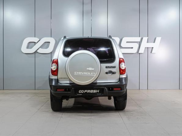 Chevrolet Niva I Рестайлинг с пробегом 2009 года, цена 519 000 рублей, 122834 км, внедорожник, Автокод Объявления