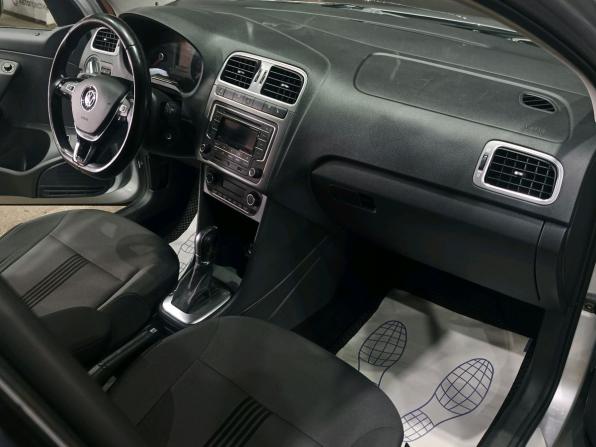 Volkswagen Polo V Рестайлинг с пробегом 2016 года, цена 1 100 000 рублей, 128010 км, седан, Автокод Объявления