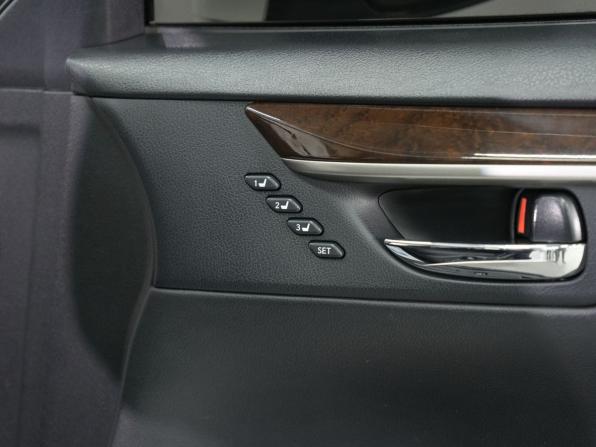 Lexus ES VI с пробегом 2013 года, цена 2 270 000 рублей, 125000 км, седан, Автокод Объявления